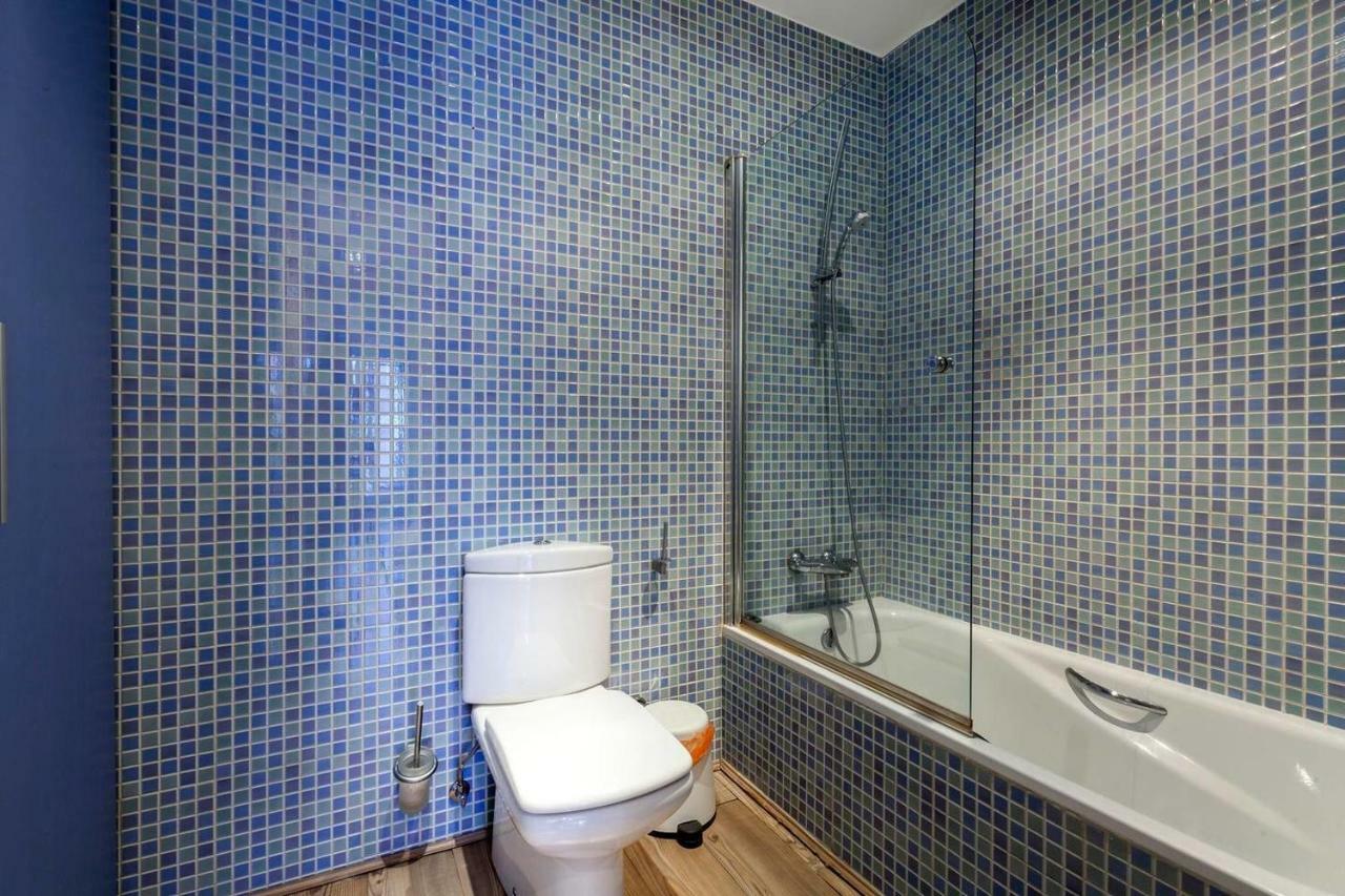 En Palacio Casa Entera Con Dos Suites Madrid Bagian luar foto